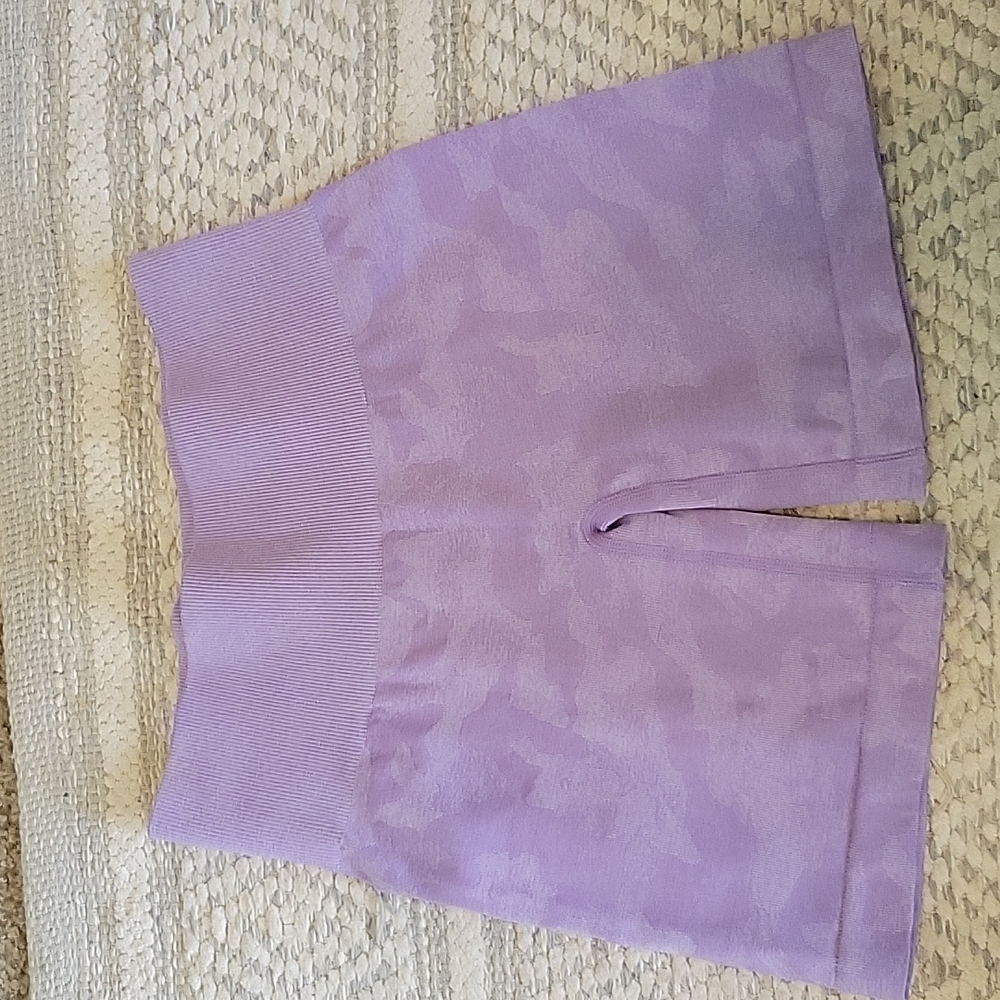 Nvgtn camo shorts